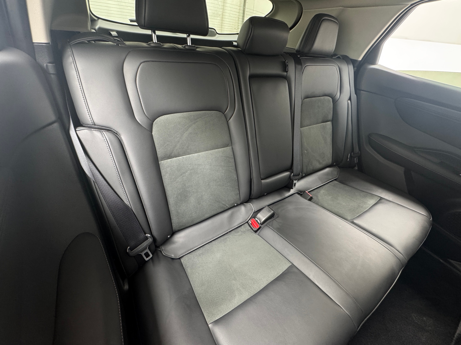 Thumbnail: 2025 Nissan Ariya - 5