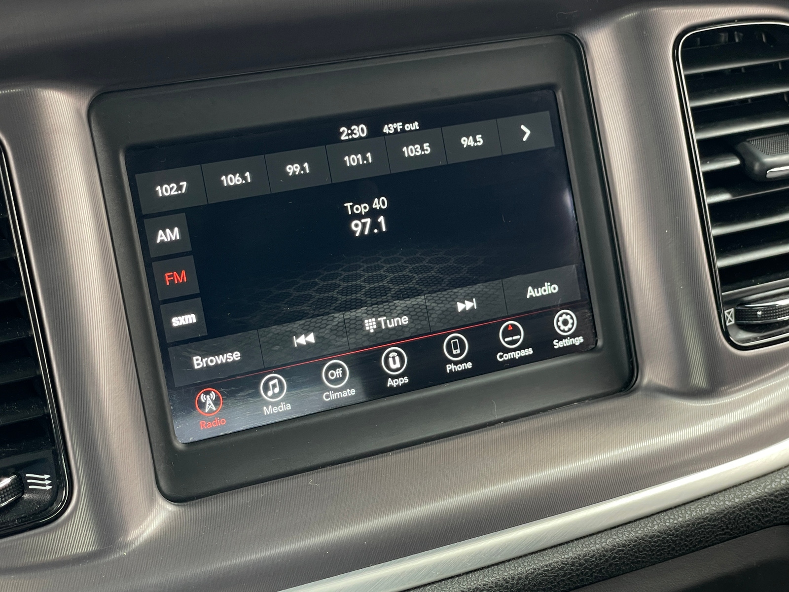 Thumbnail: 2021 Dodge Charger - 4