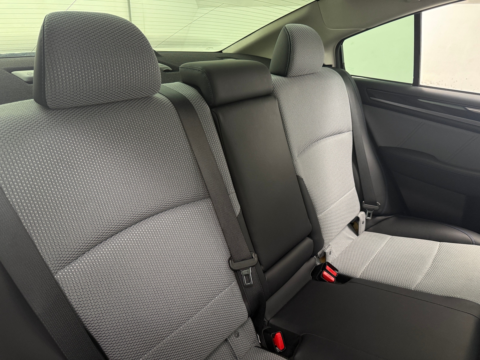 Thumbnail: 2018 Subaru Legacy - 6