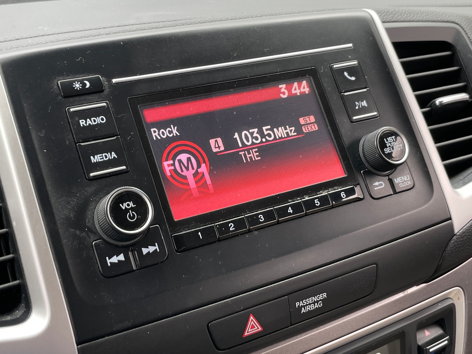 Thumbnail: 2019 Honda Pilot - 4