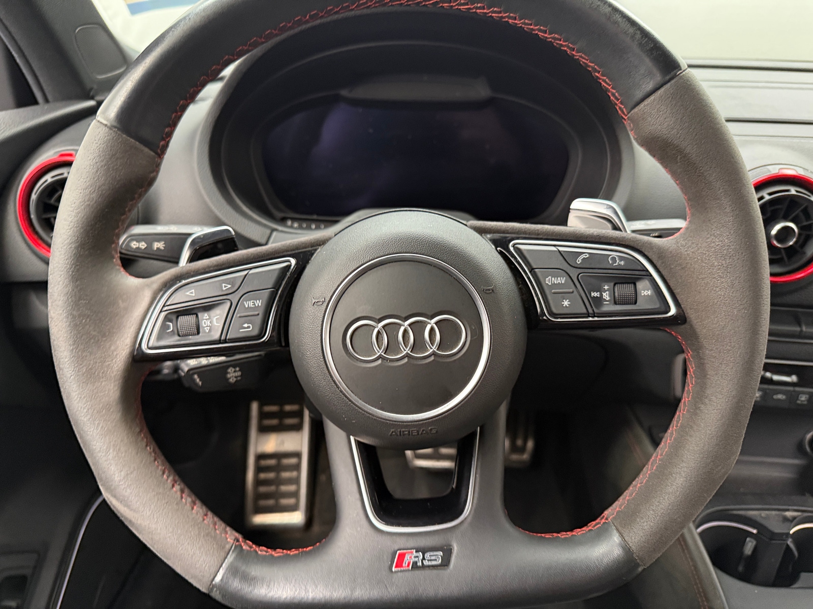 Thumbnail: 2018 Audi RS 3 - 4