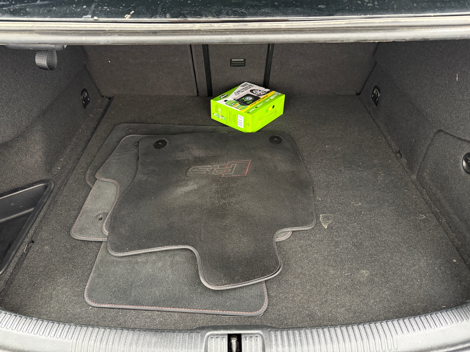 Thumbnail: 2018 Audi RS 3 - 6