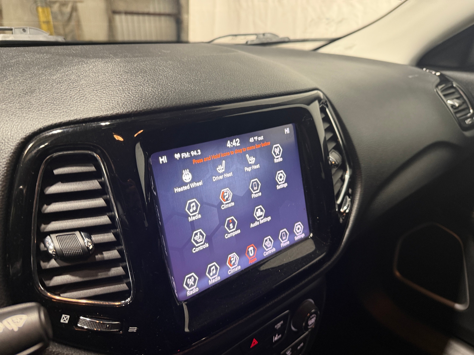 Thumbnail: 2021 Jeep Compass - 3