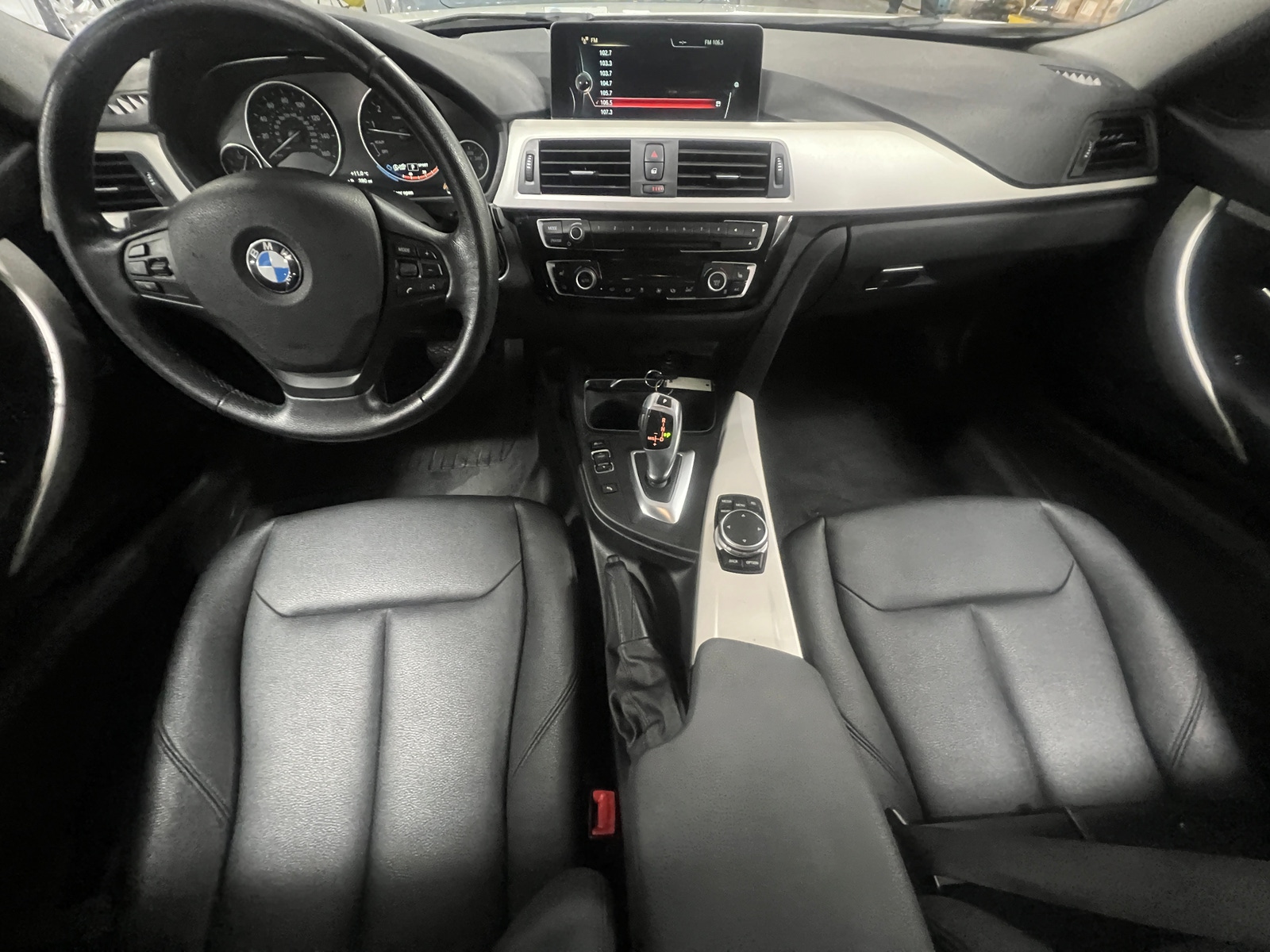 Thumbnail: 2016 BMW 3 Series - 2