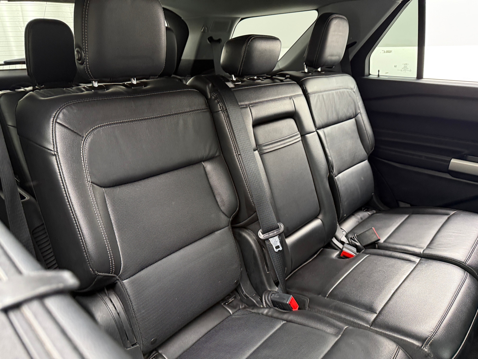 Thumbnail: 2020 Ford Explorer - 5