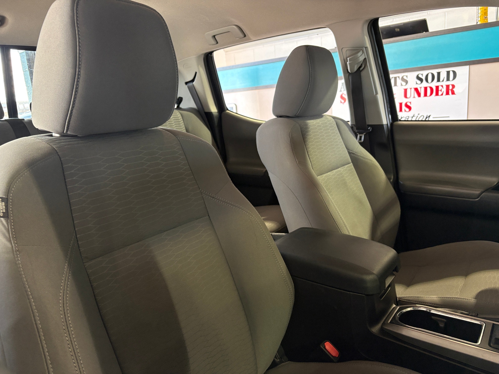 Thumbnail: 2016 Toyota Tacoma - 2