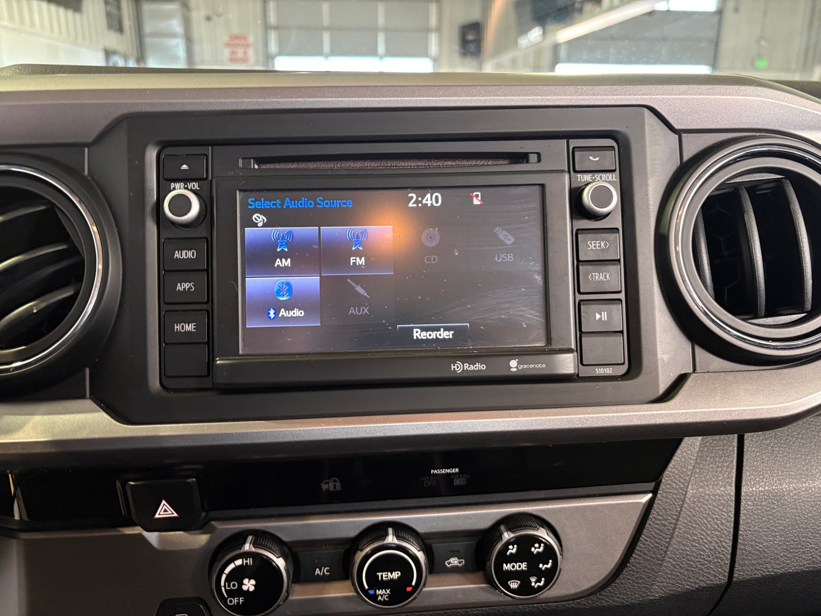 Thumbnail: 2016 Toyota Tacoma - 4