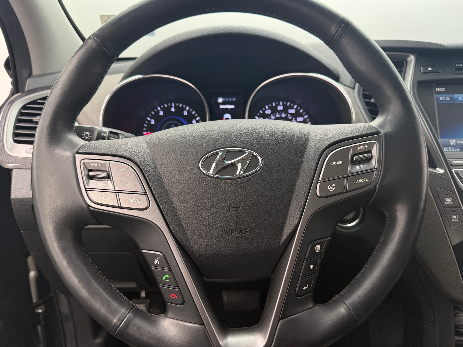 Thumbnail: 2013 Hyundai Santa Fe - 4