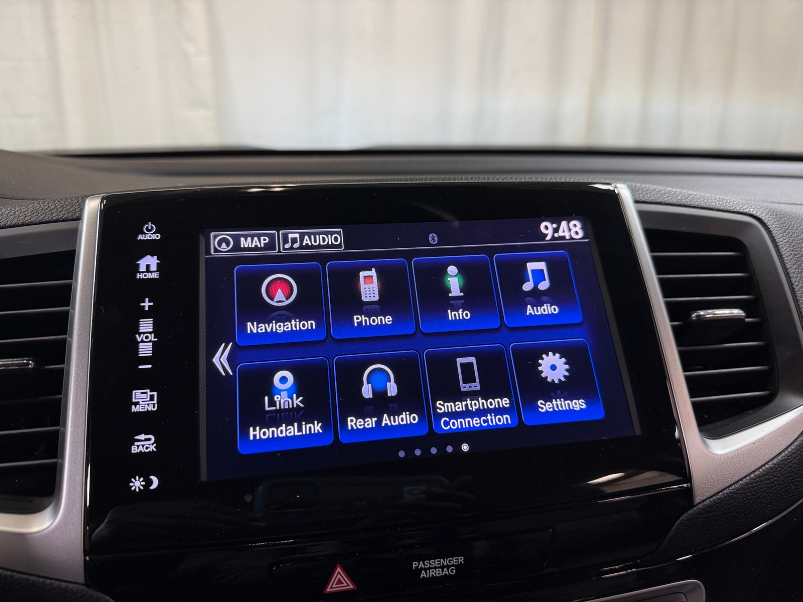 Thumbnail: 2018 Honda Pilot - 3