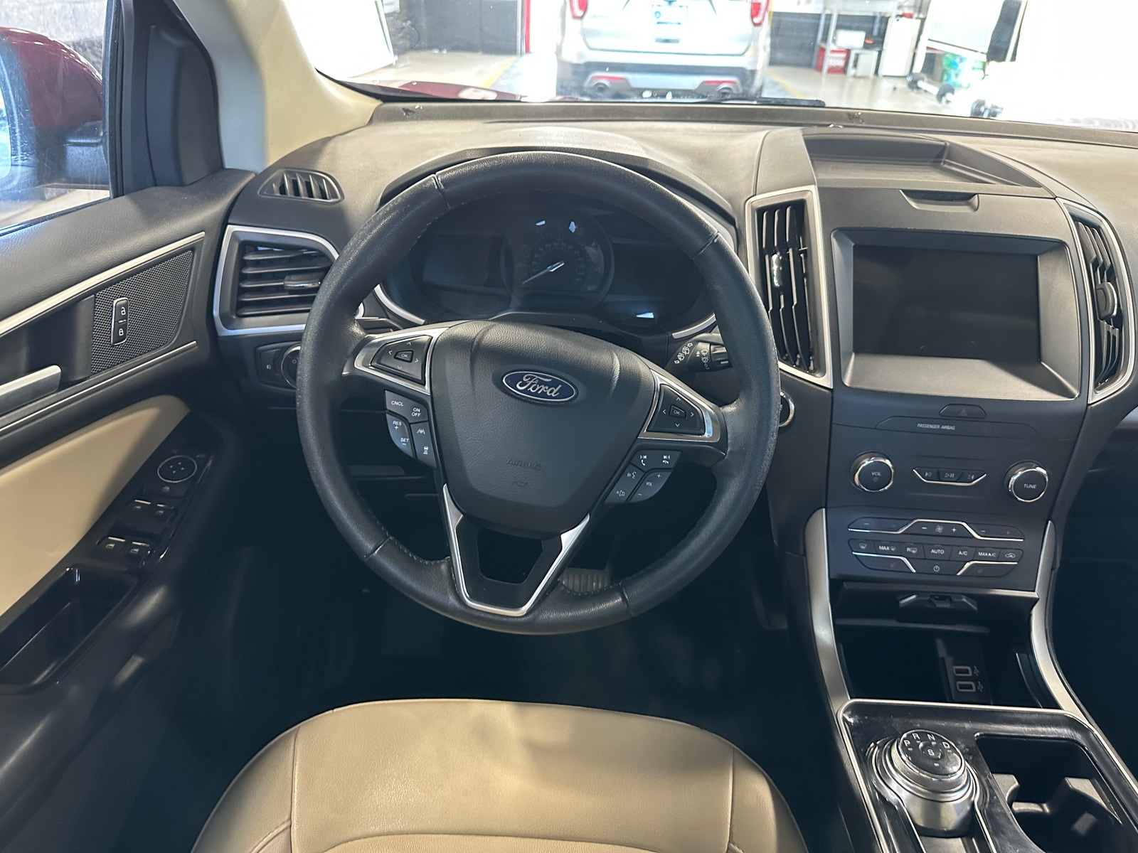 Thumbnail: 2020 Ford Edge - 4