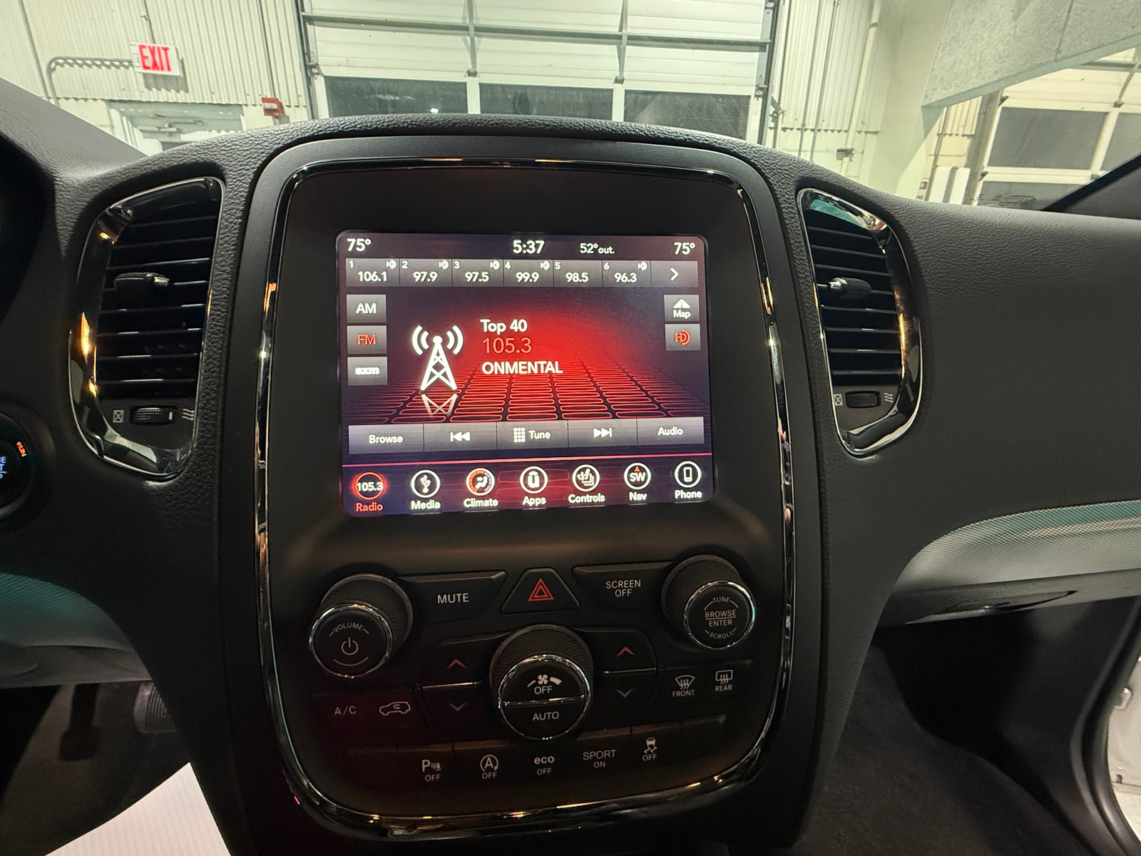 Thumbnail: 2018 Dodge Durango - 3