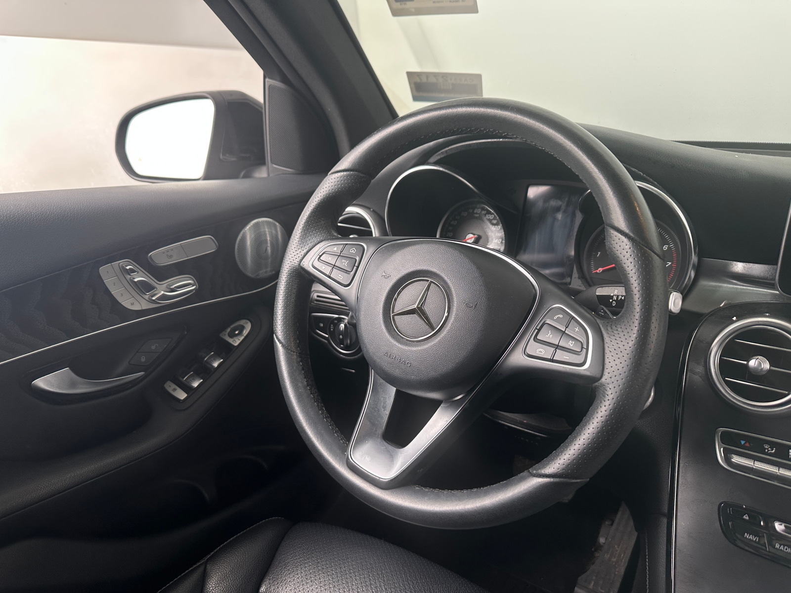 Thumbnail: 2018 Mercedes-Benz GLC - 4