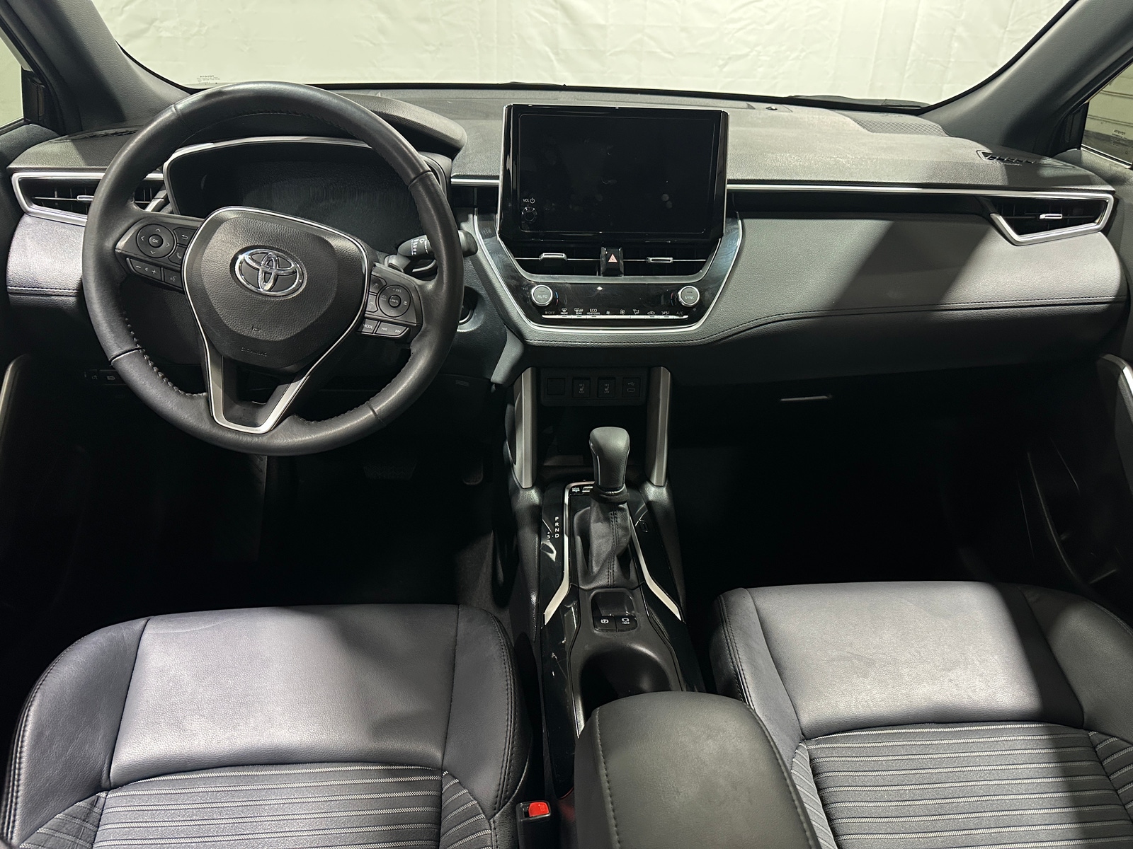 Thumbnail: 2024 Toyota Corolla Cross - 3