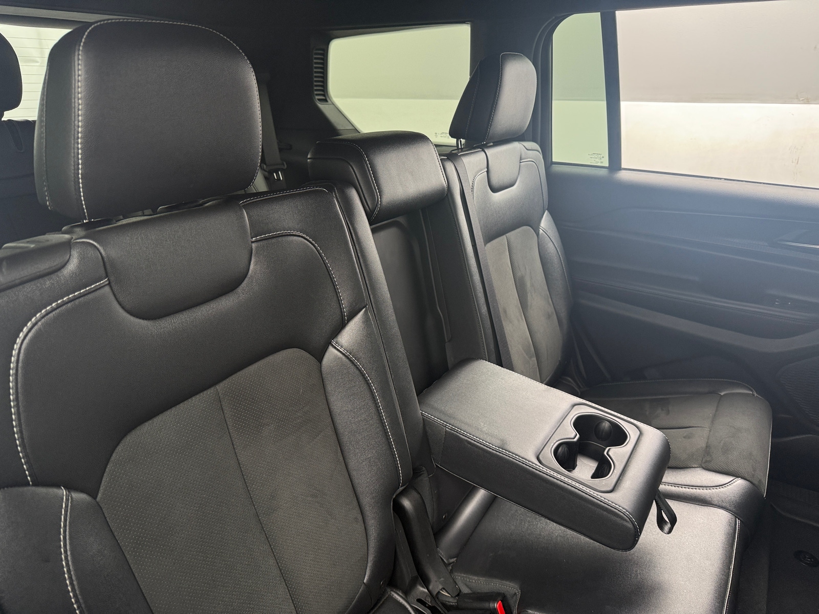 Thumbnail: 2024 Jeep Grand Cherokee L - 5