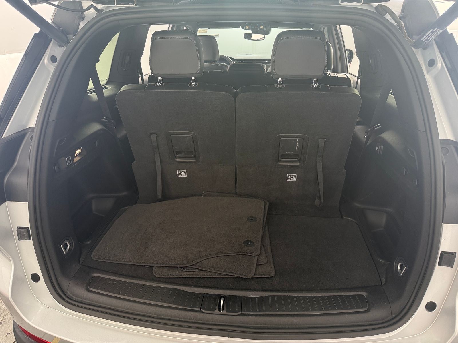 Thumbnail: 2024 Jeep Grand Cherokee L - 6