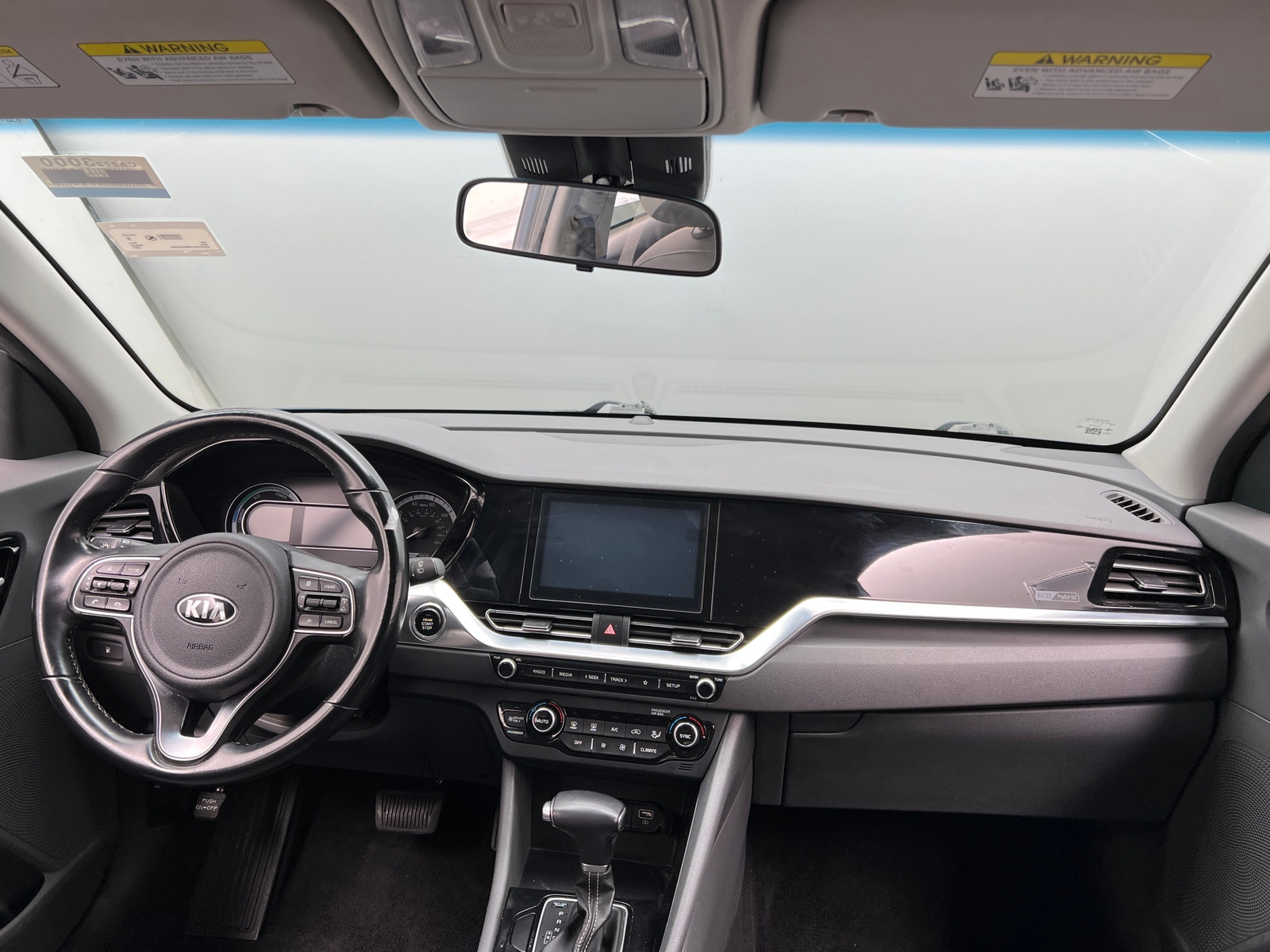 Thumbnail: 2021 Kia Niro - 3