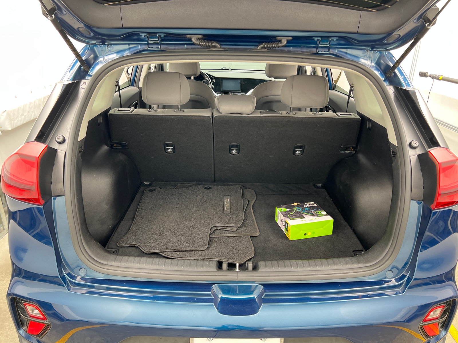 Thumbnail: 2021 Kia Niro - 7