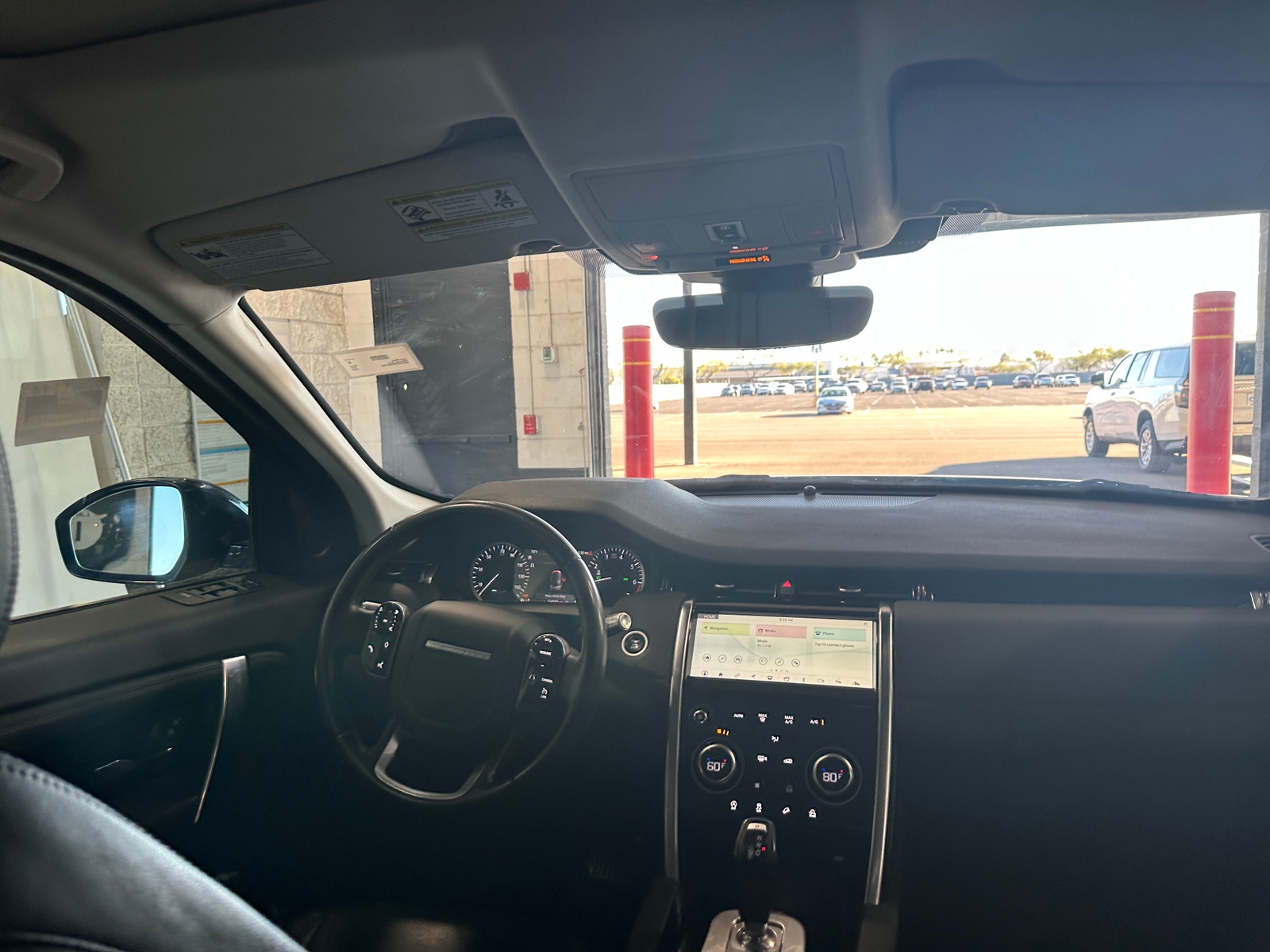 Thumbnail: 2020 Land Rover Discovery Sport - 2