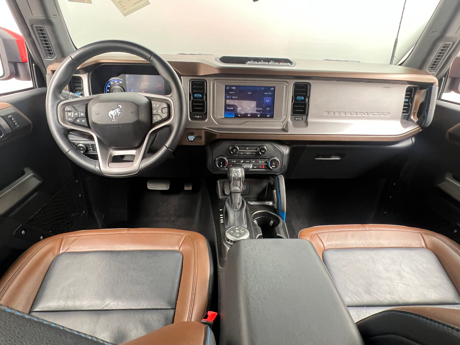 Thumbnail: 2022 Ford Bronco - 2