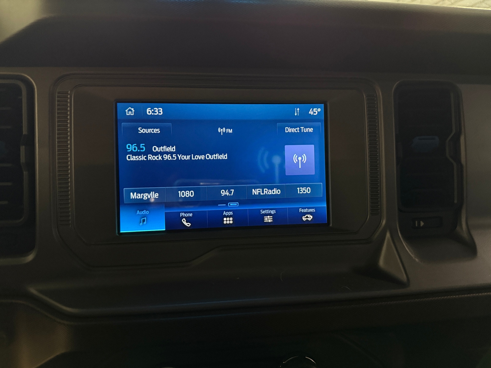 Thumbnail: 2022 Ford Bronco - 3