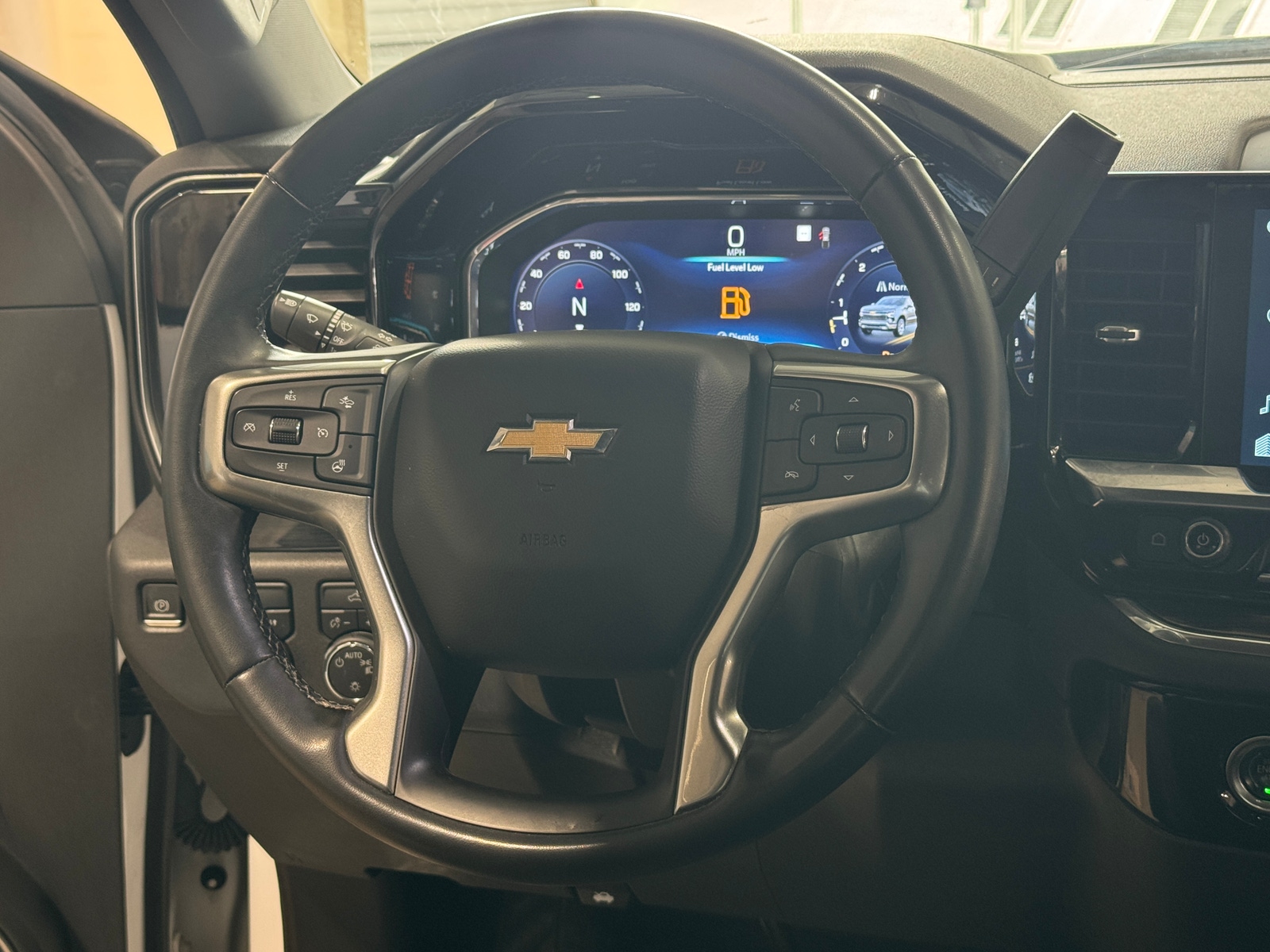 Thumbnail: 2023 Chevrolet Silverado 1500 - 5