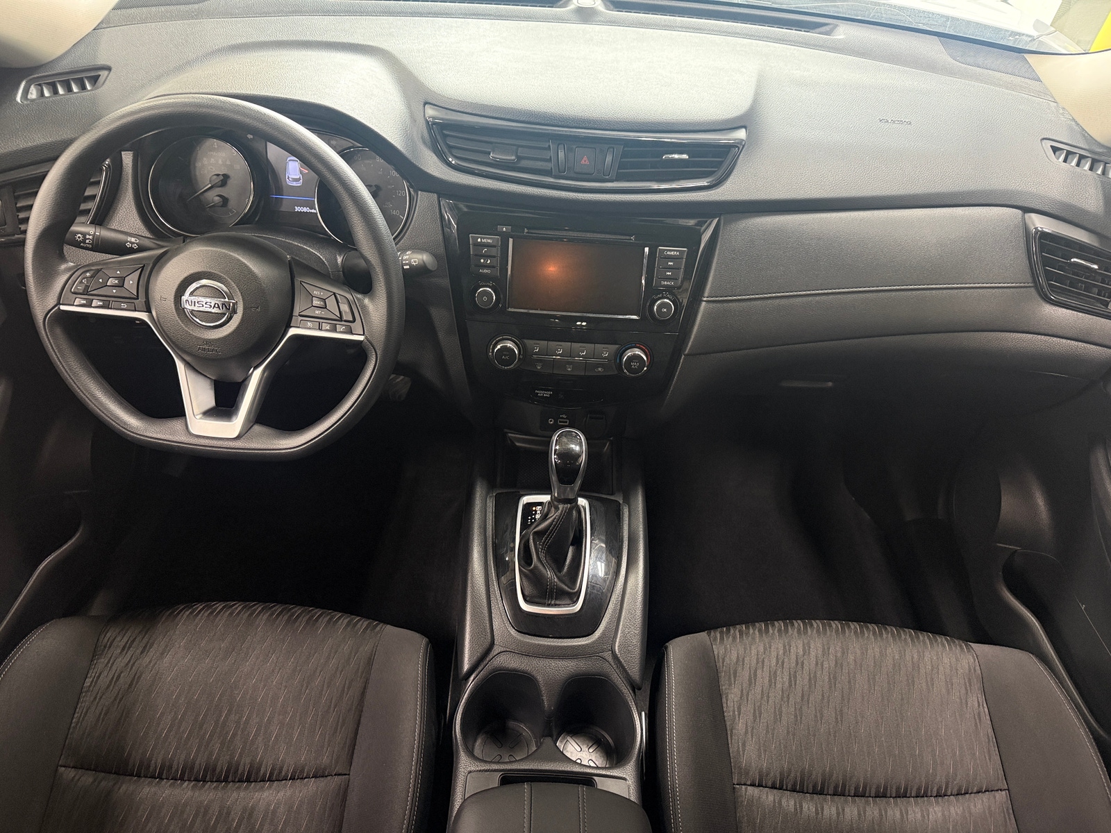 Thumbnail: 2020 Nissan Rogue - 3