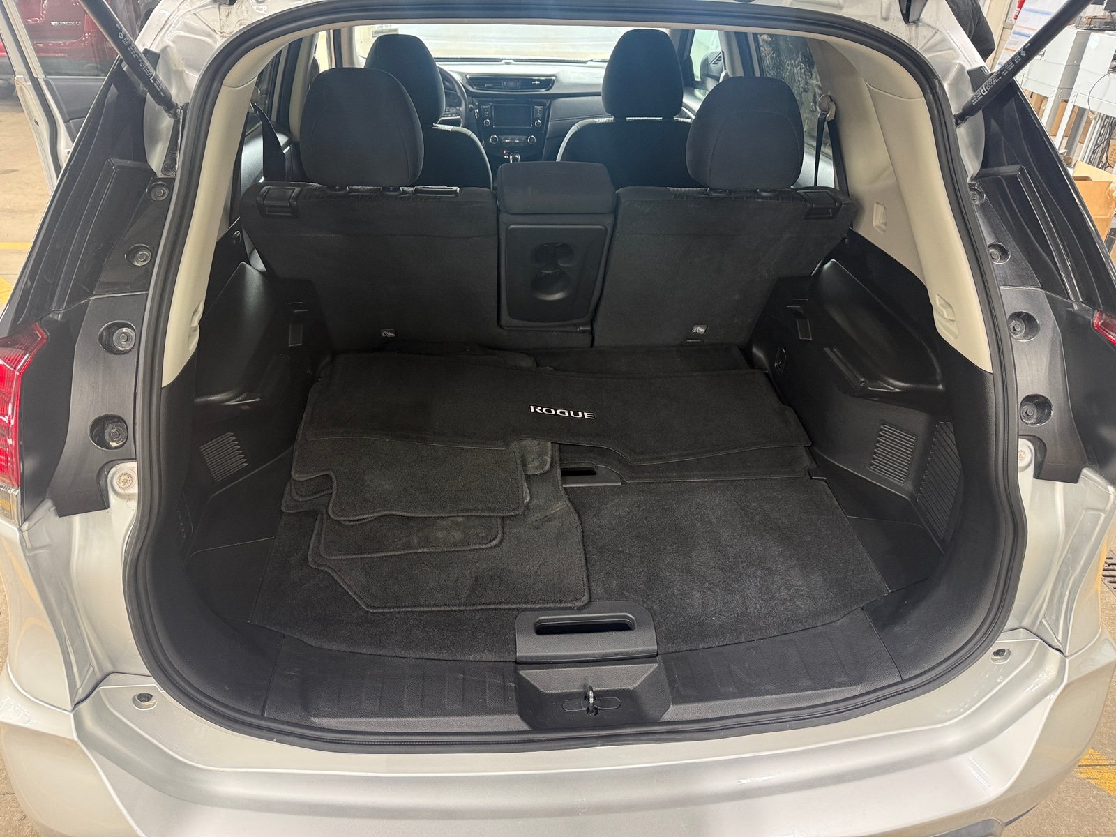 Thumbnail: 2020 Nissan Rogue - 7