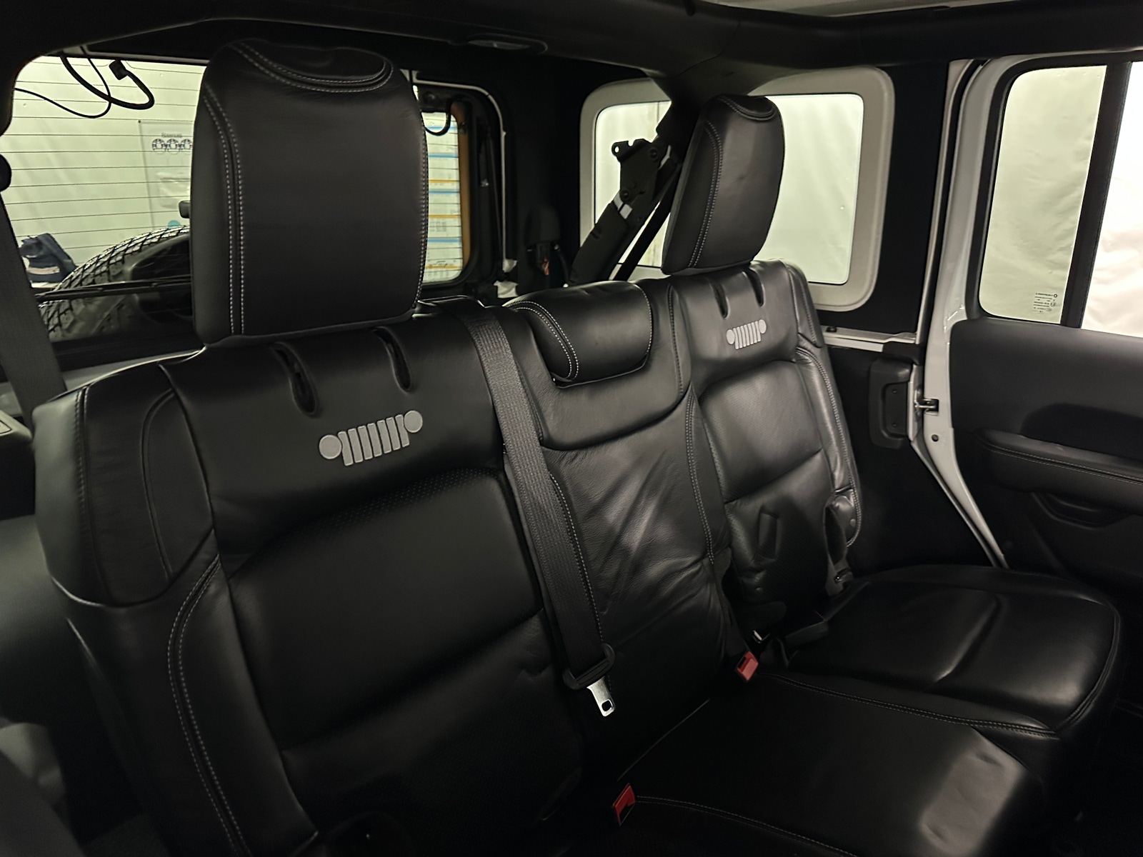 Thumbnail: 2018 Jeep Wrangler - 5