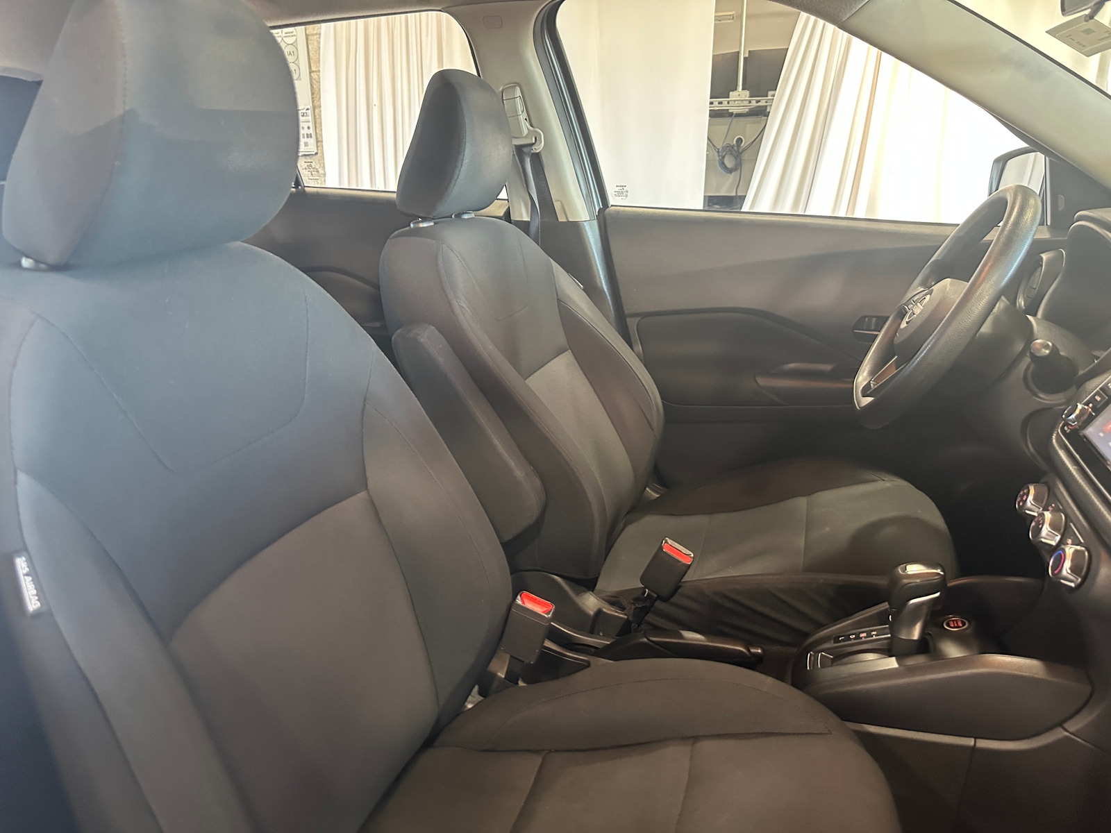 Thumbnail: 2023 Nissan Kicks - 2