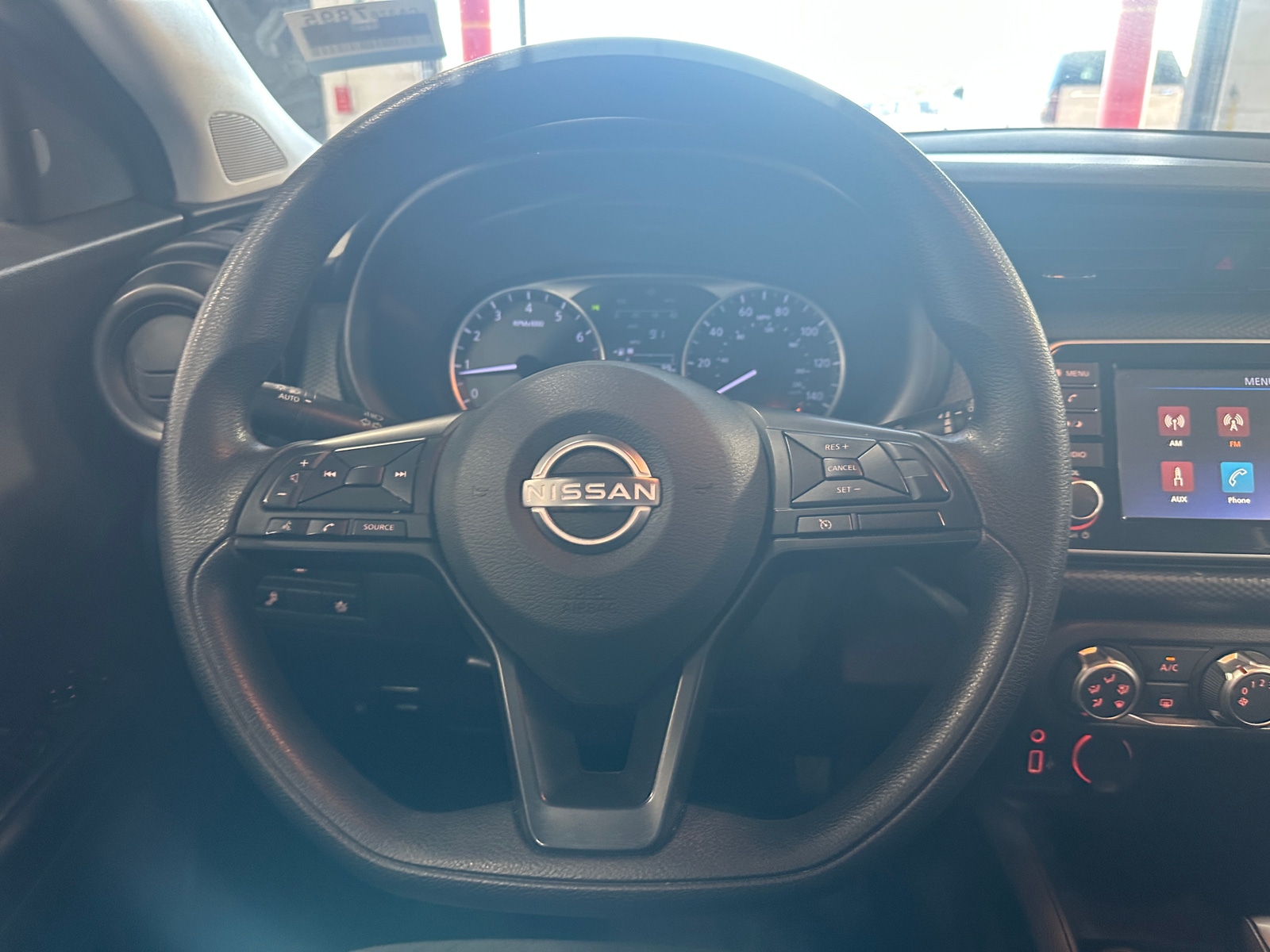 Thumbnail: 2023 Nissan Kicks - 5