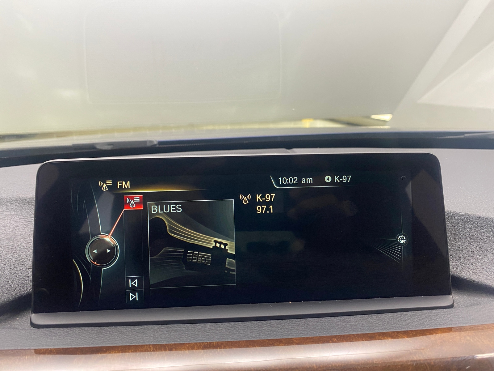 Thumbnail: 2016 BMW 3 Series - 3