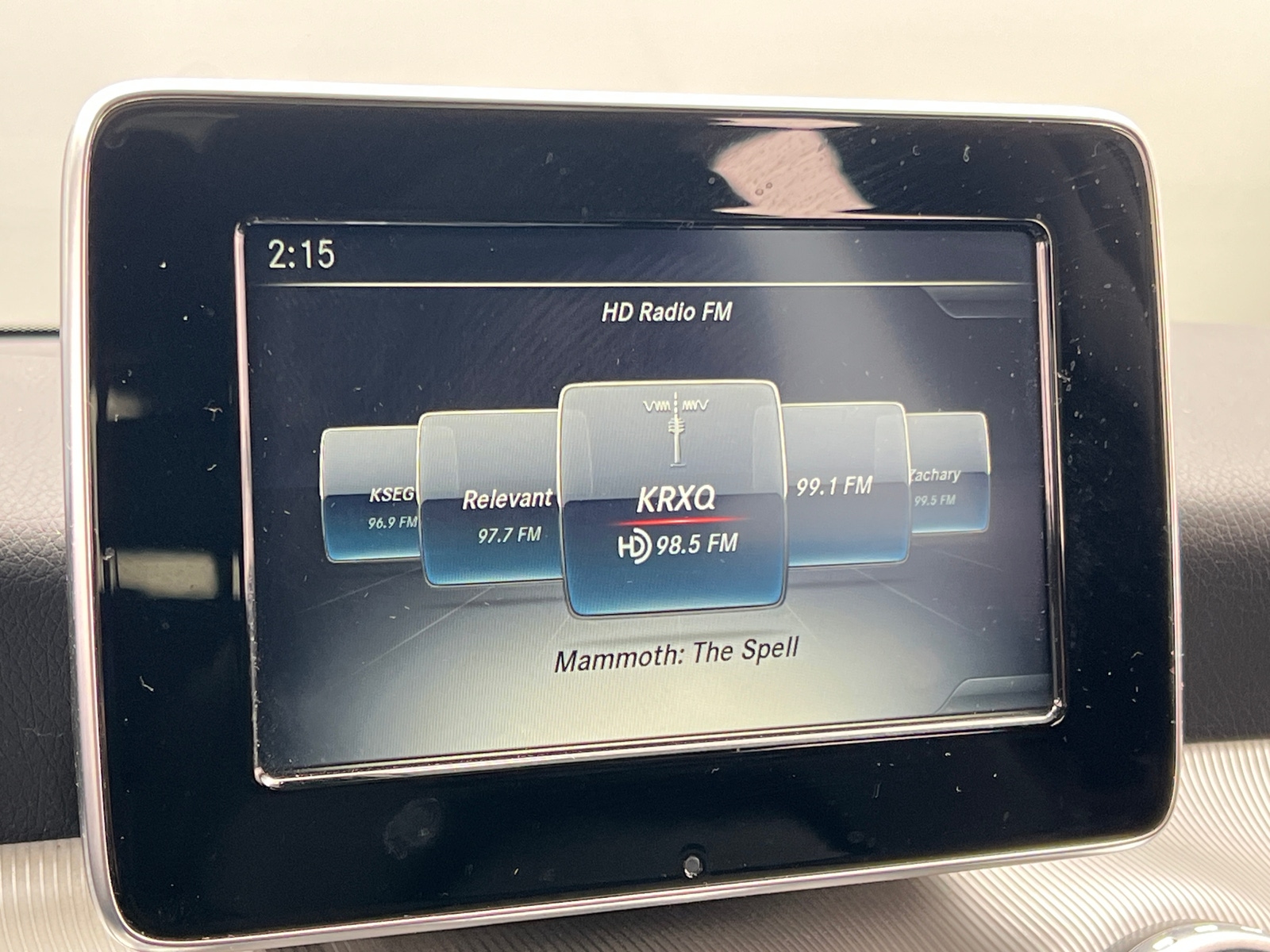 Thumbnail: 2017 Mercedes-Benz GLA - 3