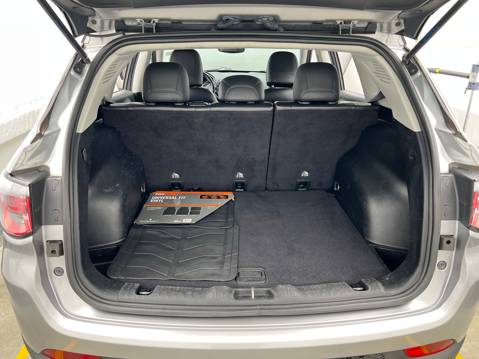 Thumbnail: 2020 Jeep Compass - 6