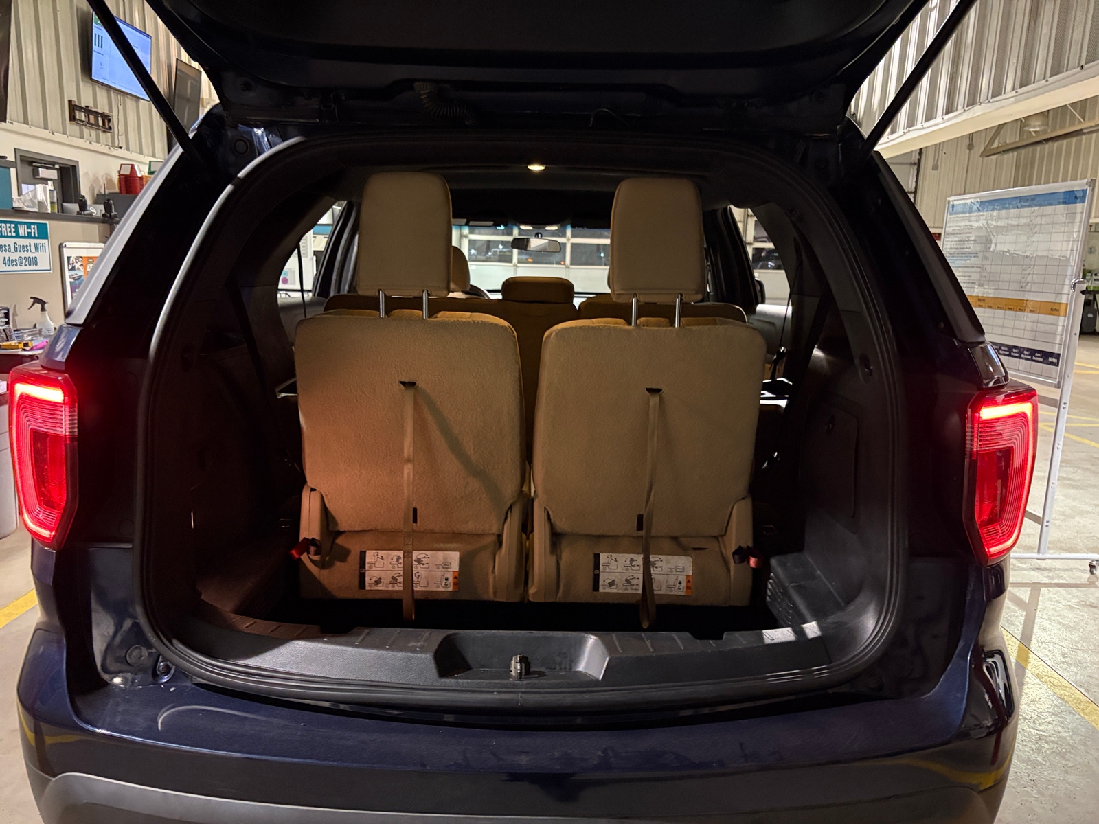 Thumbnail: 2017 Ford Explorer - 7