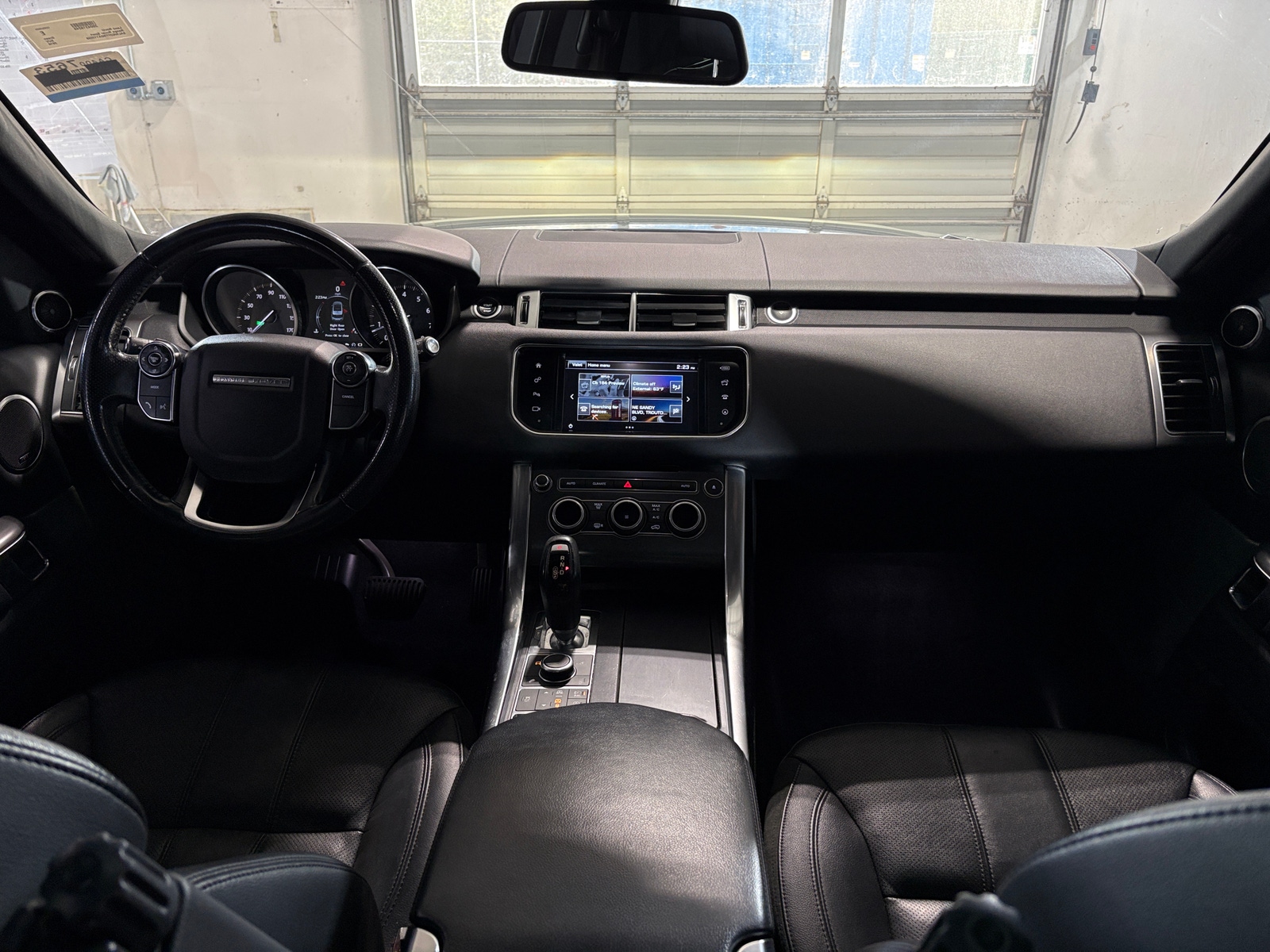 Thumbnail: 2016 Land Rover Range Rover Sport - 2