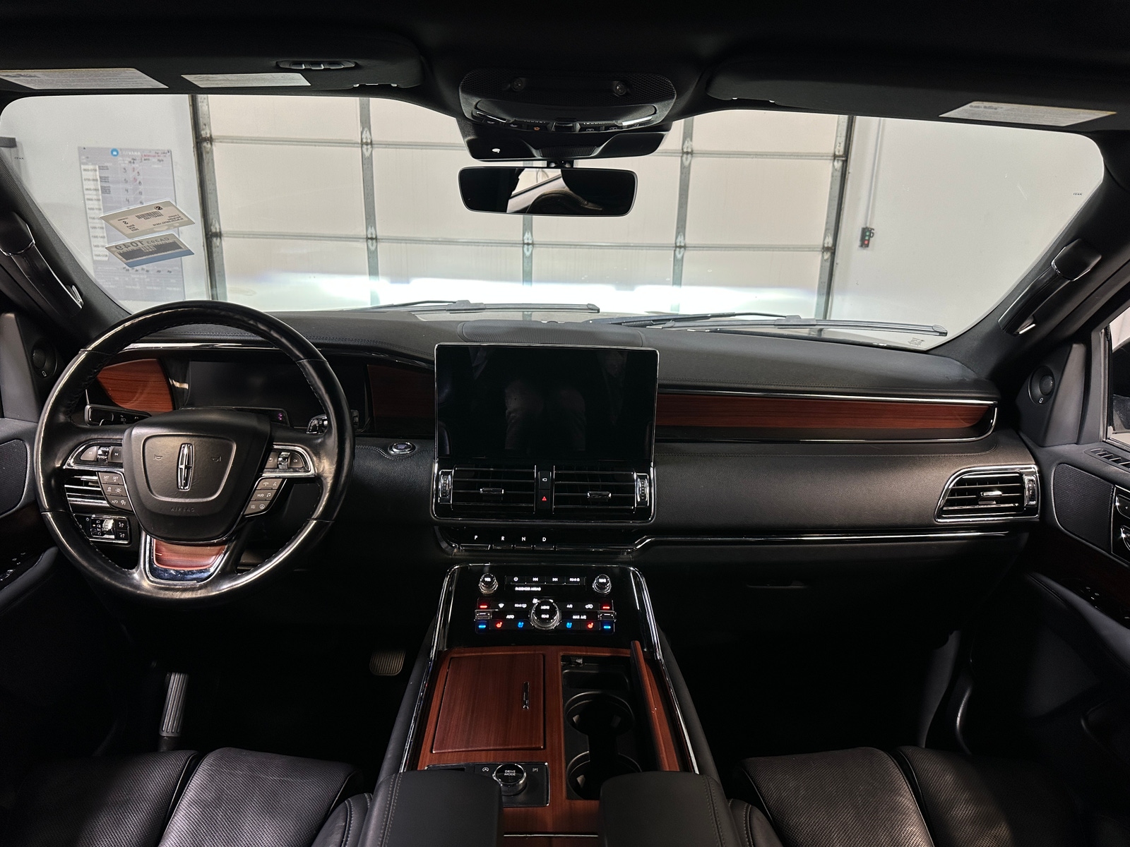 Thumbnail: 2023 Lincoln Navigator - 2