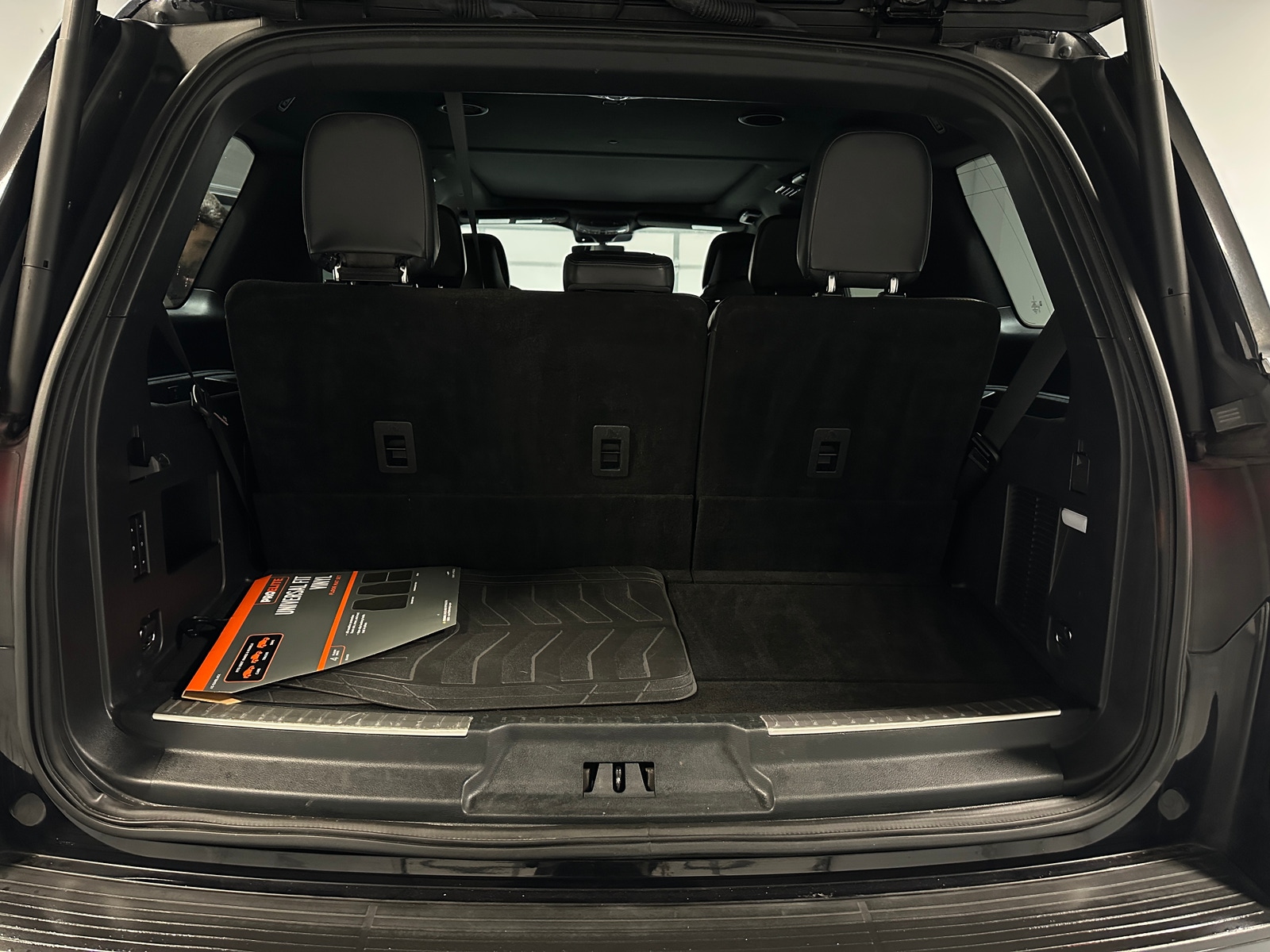 Thumbnail: 2023 Lincoln Navigator - 6