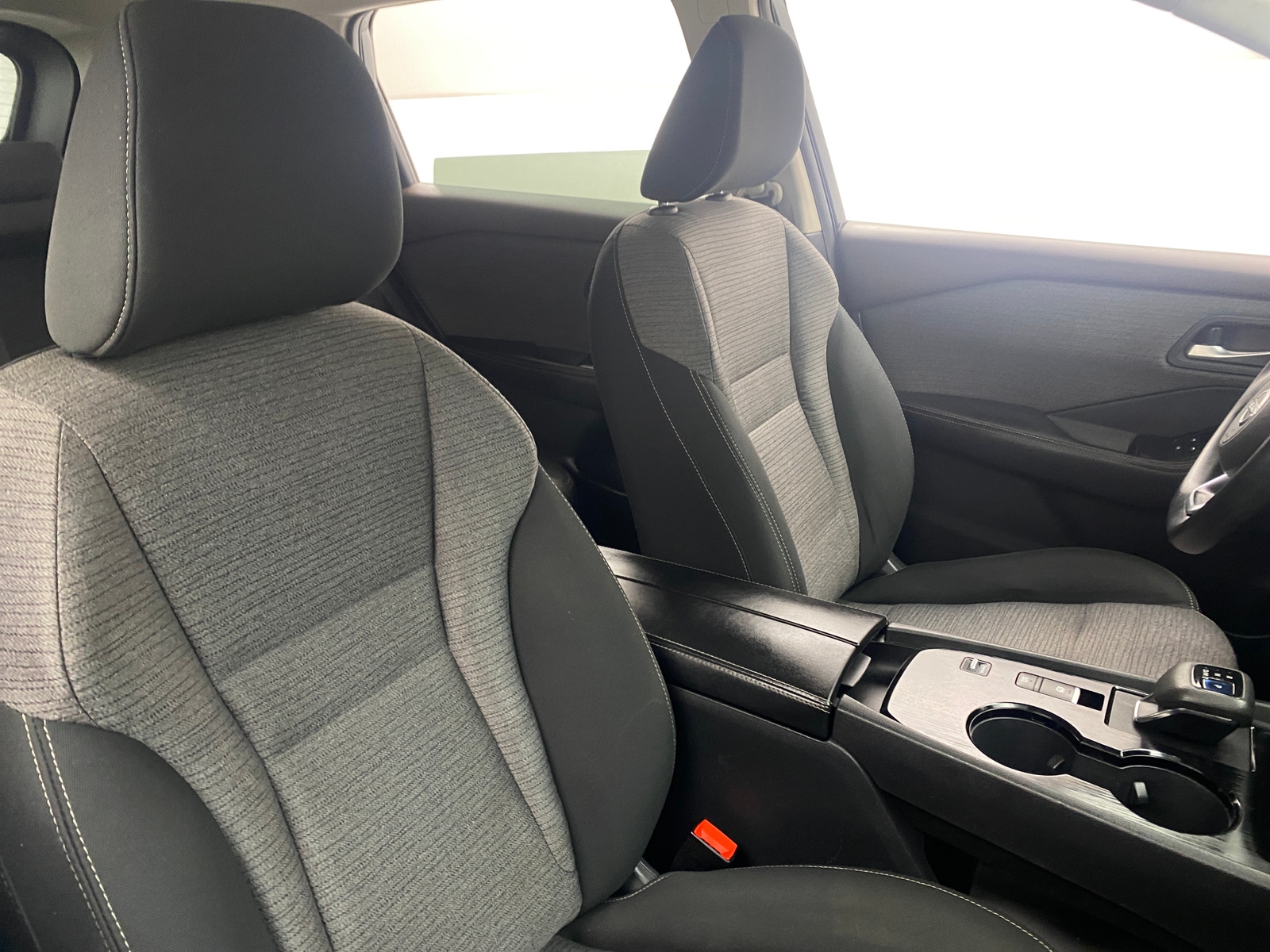 Thumbnail: 2022 Nissan Rogue - 2