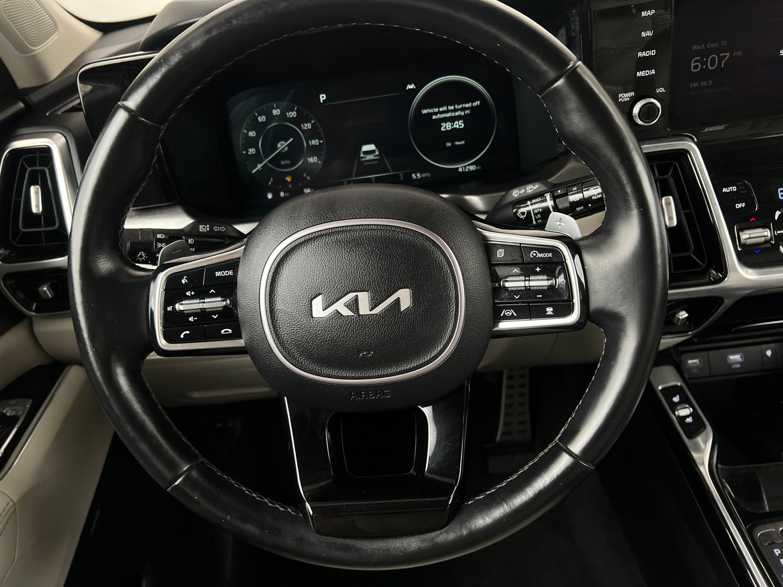 Thumbnail: 2022 Kia Sorento - 4