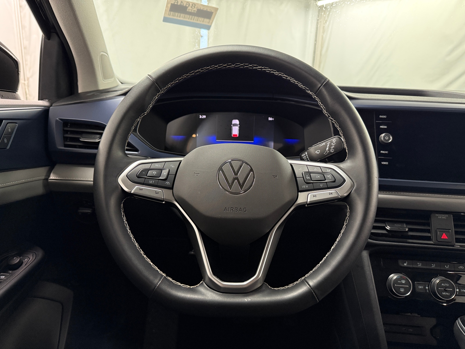 Thumbnail: 2024 Volkswagen Taos - 4