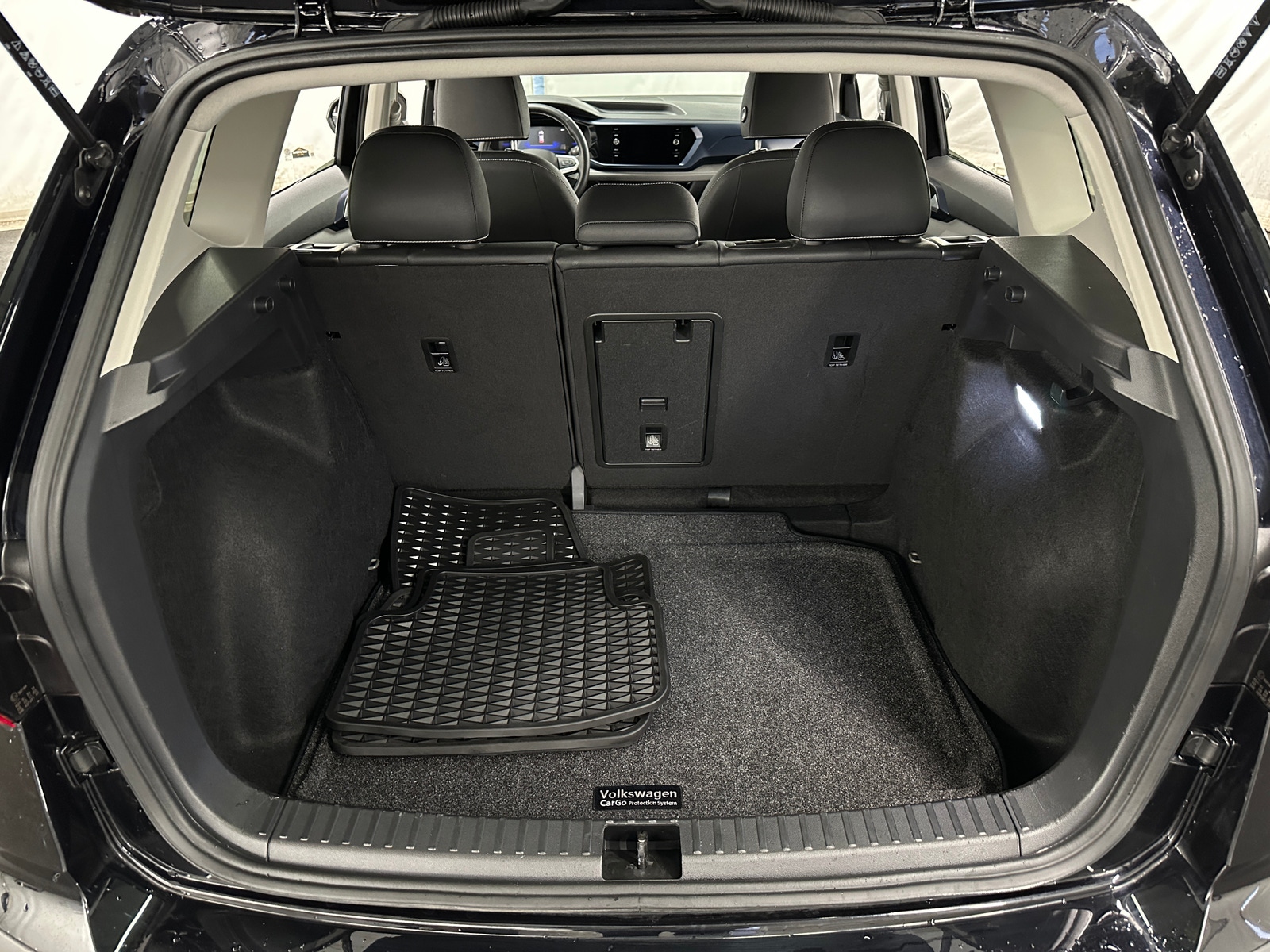 Thumbnail: 2024 Volkswagen Taos - 6