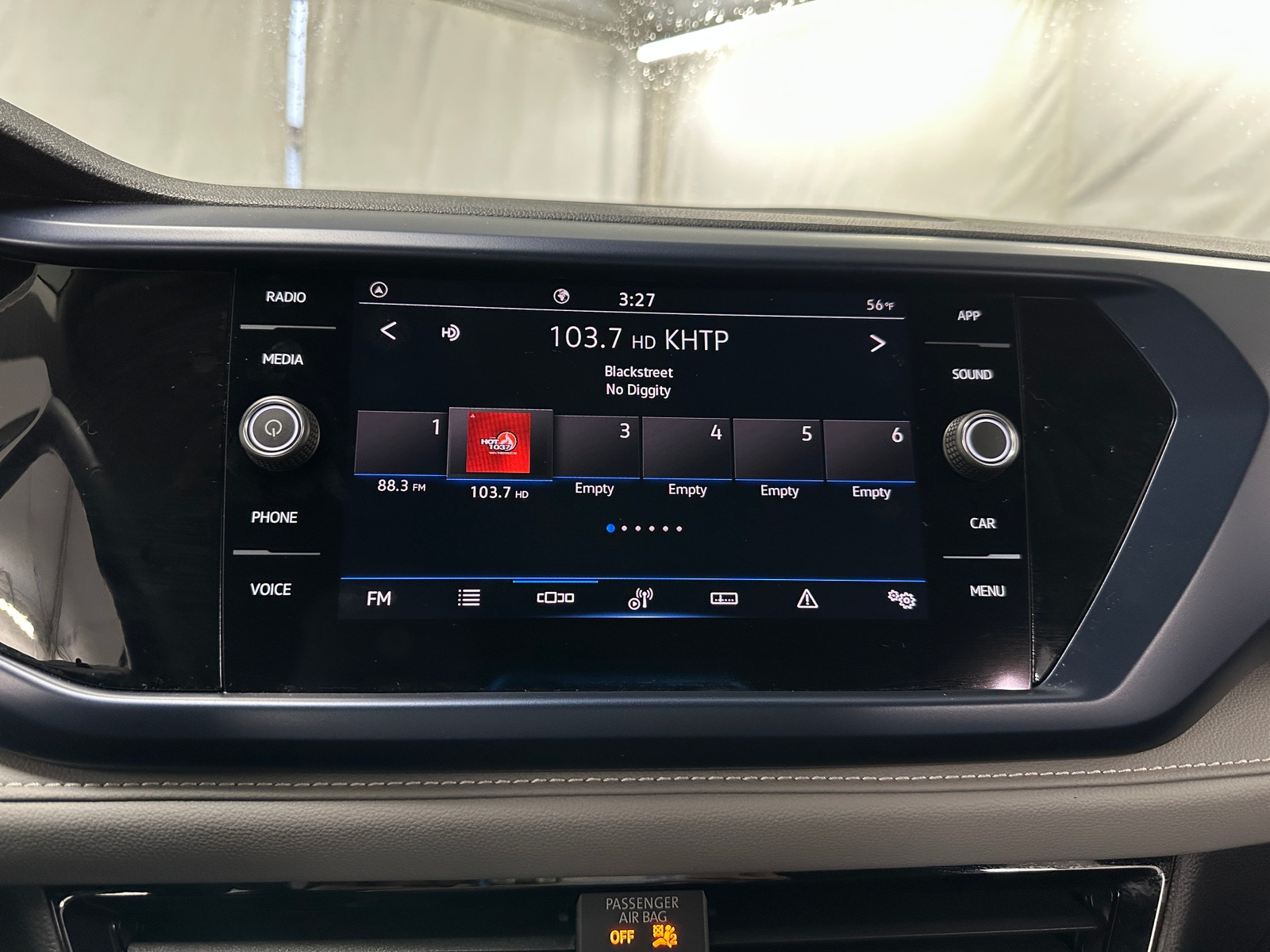 Thumbnail: 2024 Volkswagen Taos - 3