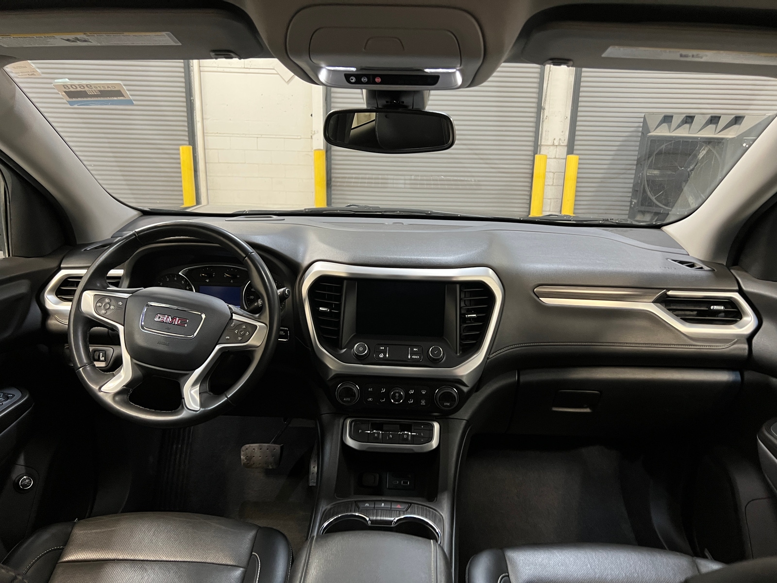 Thumbnail: 2023 GMC Acadia - 2