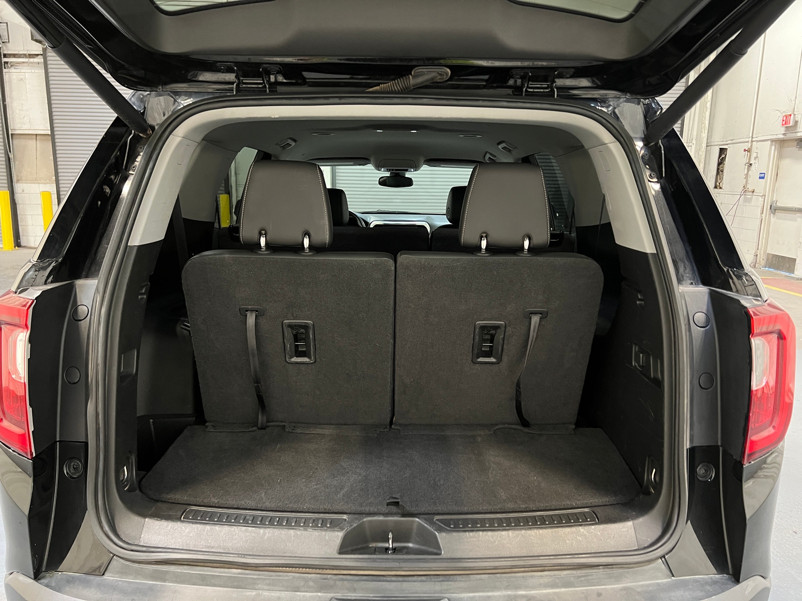 Thumbnail: 2023 GMC Acadia - 6