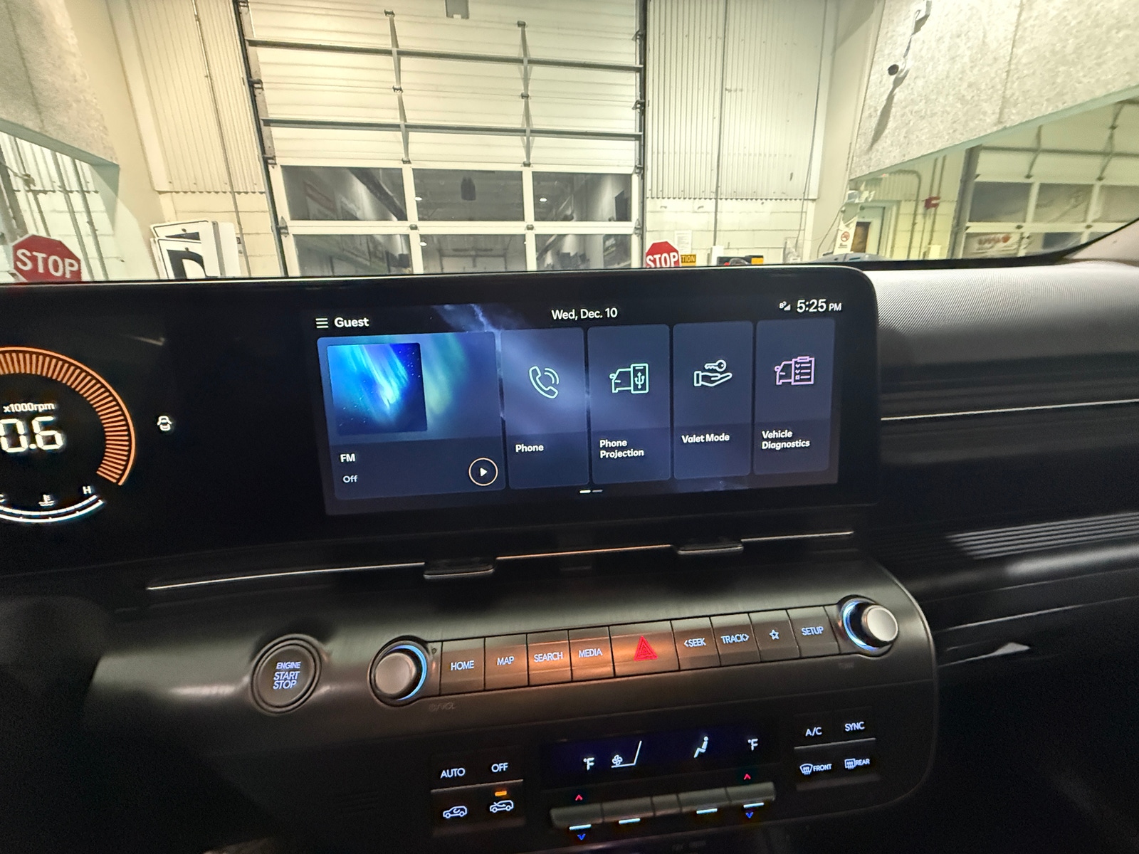 Thumbnail: 2025 Hyundai Kona - 4