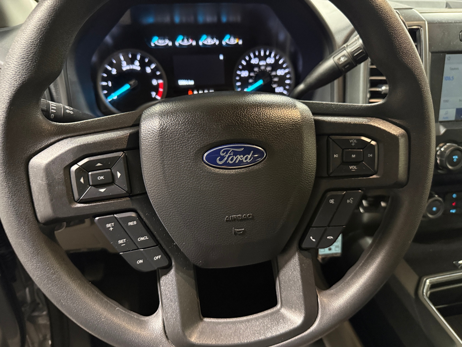 Thumbnail: 2022 Ford Econoline - 5