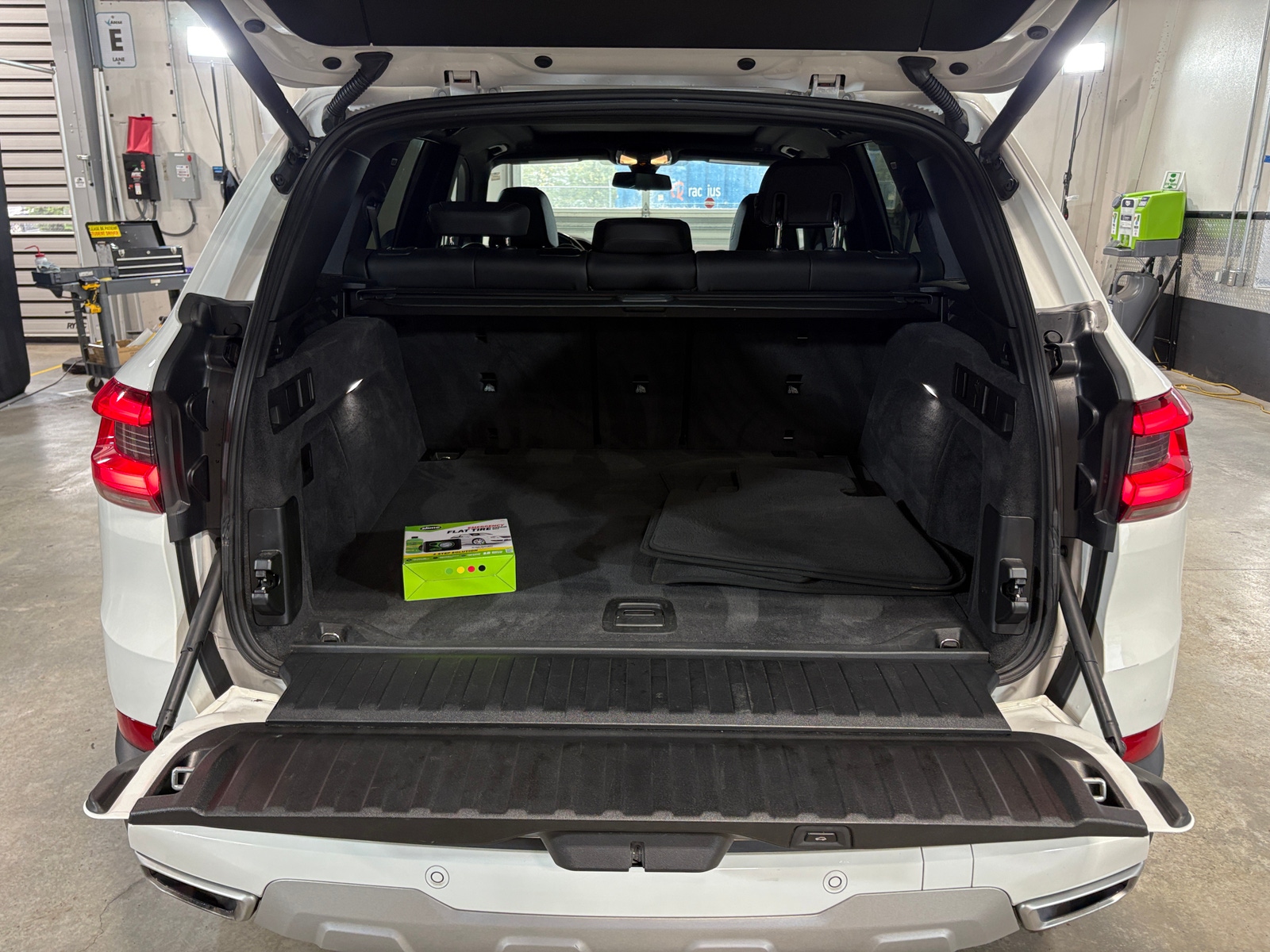 Thumbnail: 2020 BMW X5 - 6