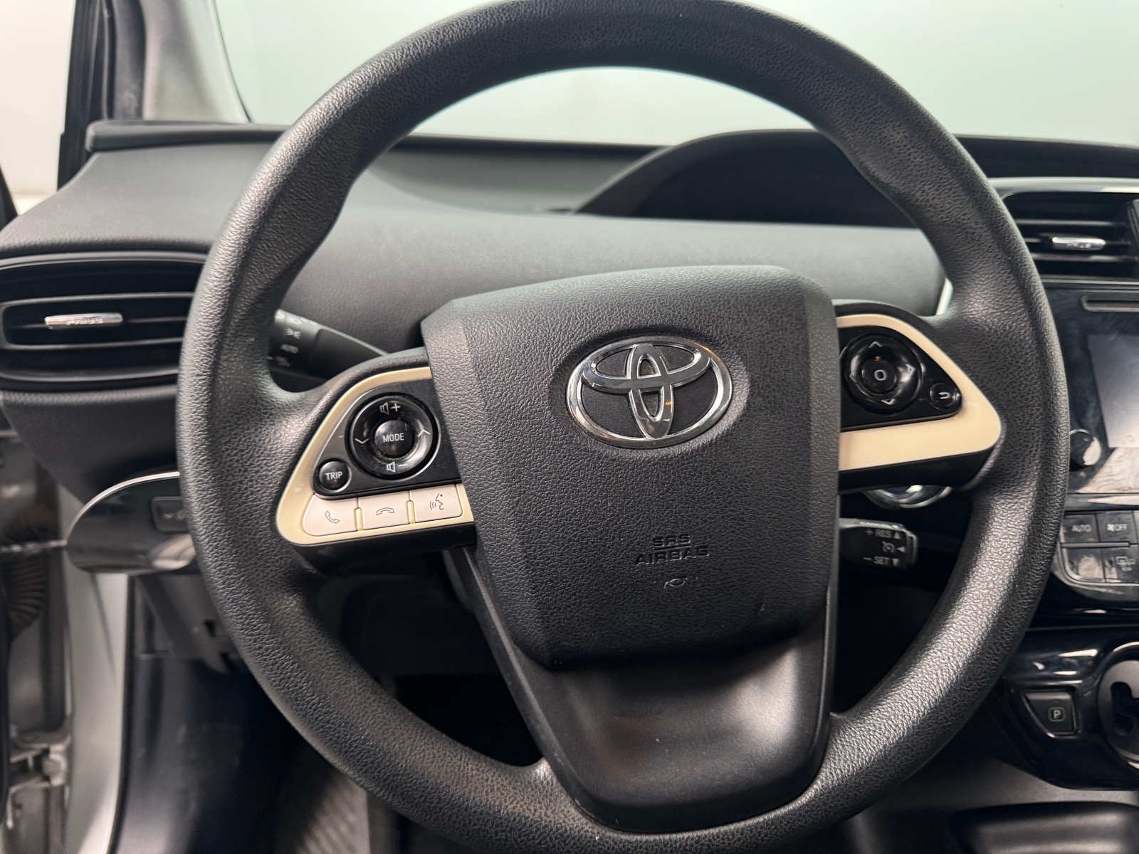 Thumbnail: 2016 Toyota Prius - 5