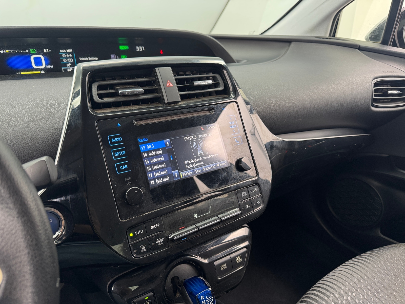 Thumbnail: 2016 Toyota Prius - 4