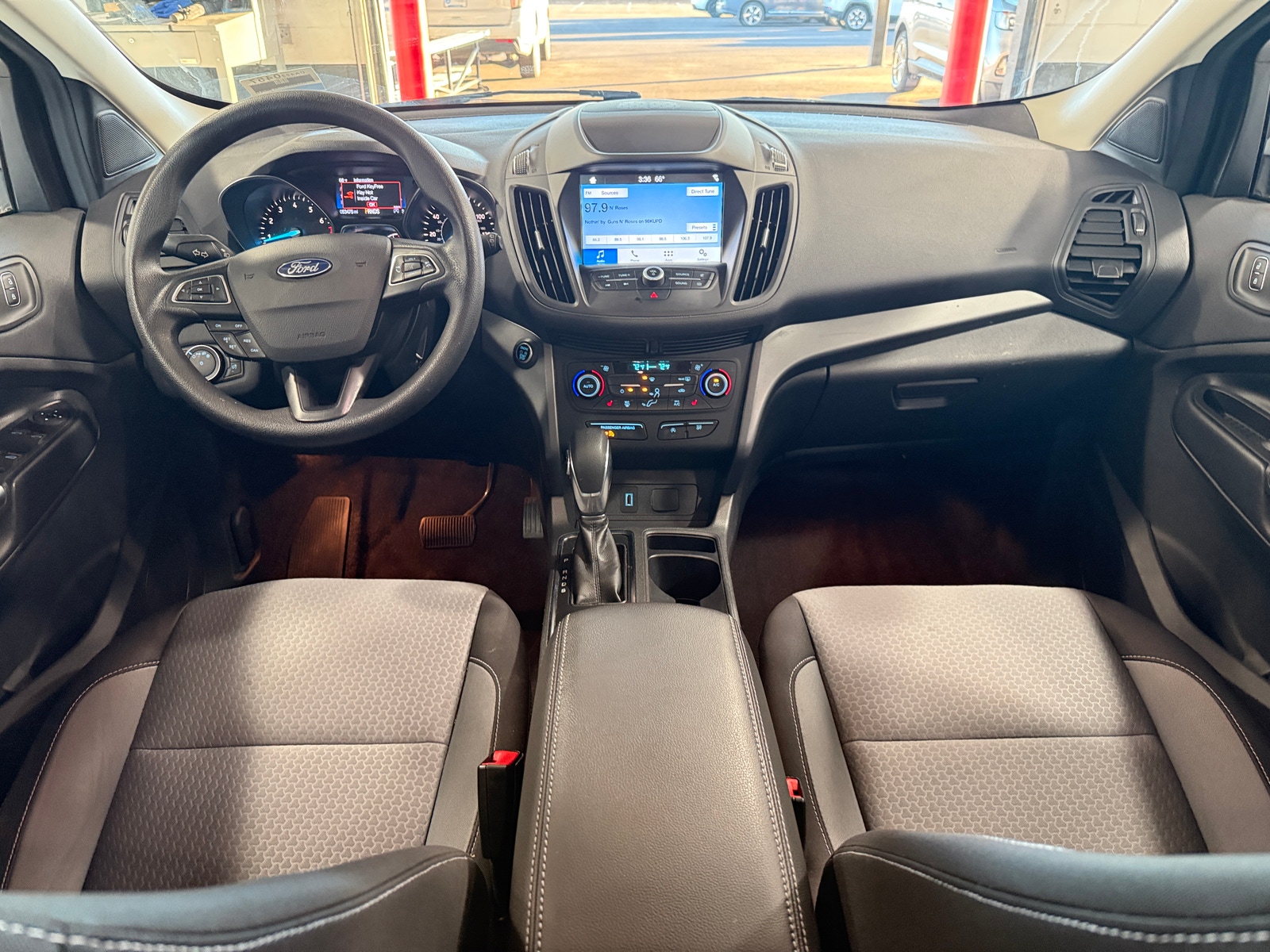 Thumbnail: 2019 Ford Escape - 3